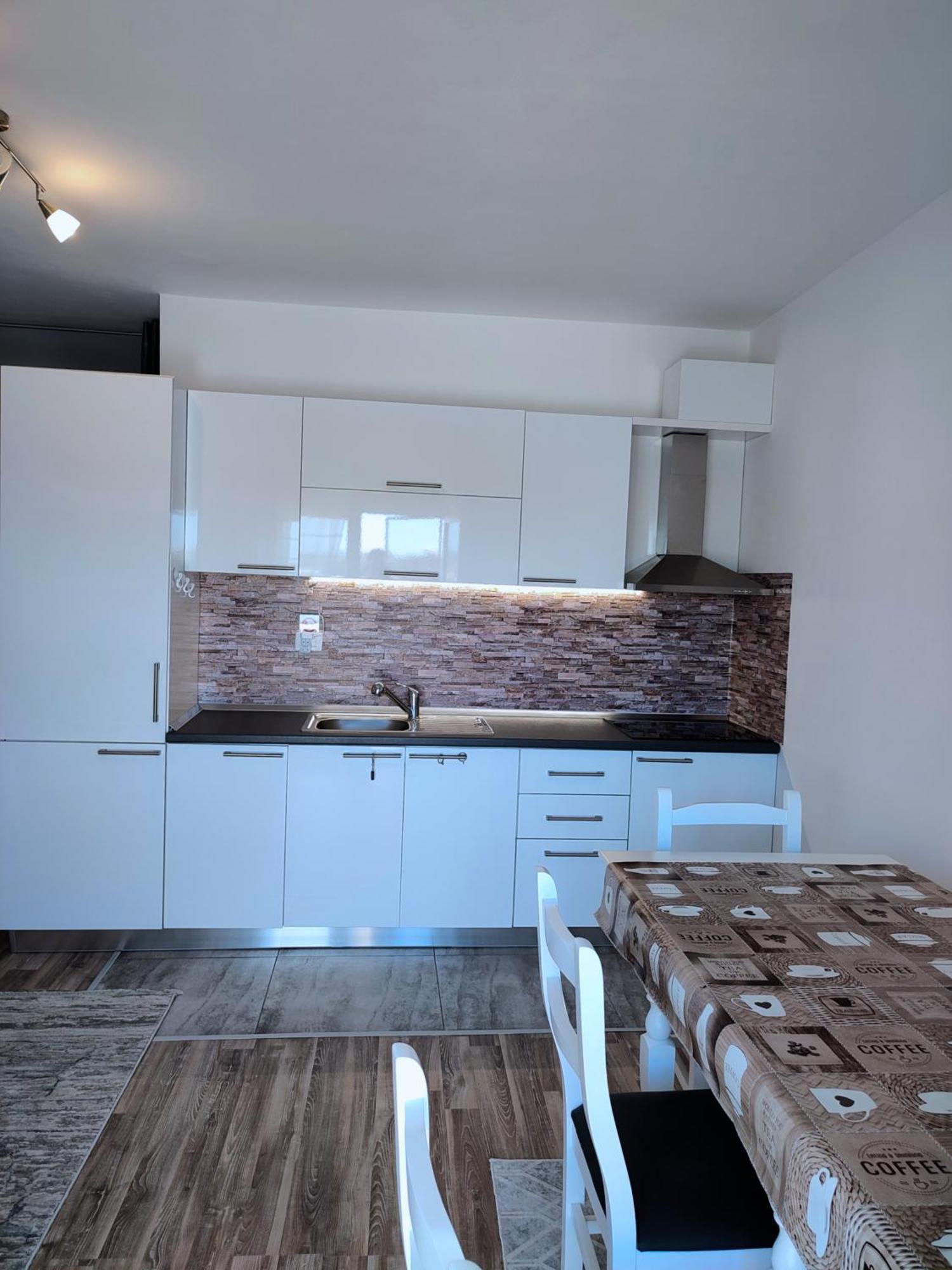 Sabi Apartment Golem Qerret Экстерьер фото